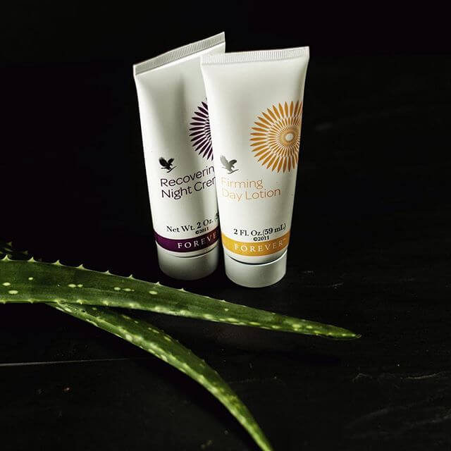 کرم روز سفت کننده و ضد چروک فوراور